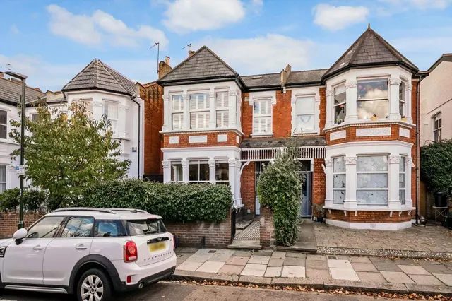 Denton Road, Twickenham, TW1, photo 1