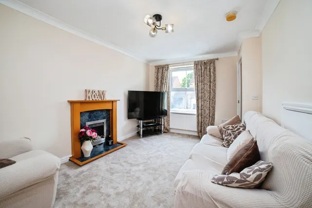 New Hucknall Waye, Huthwaite, NG17, photo 2