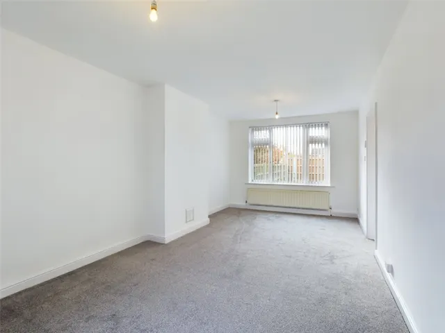 Knavesmire Gardens, Doncaster, DN4, photo 3