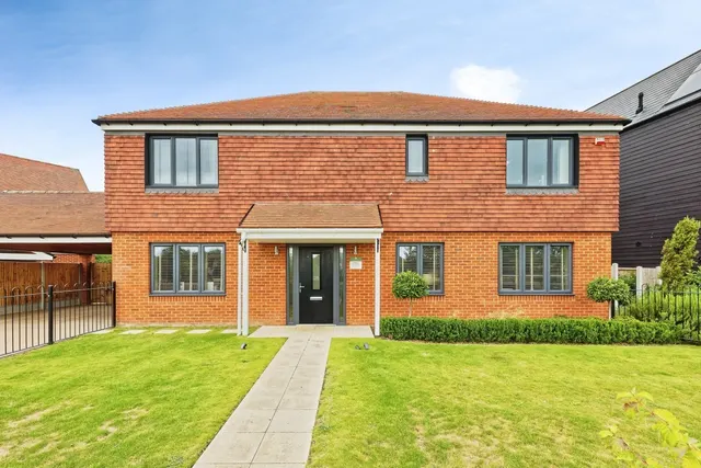 The Peony, Chestfield, Whitstable, Kent, CT5, photo 1
