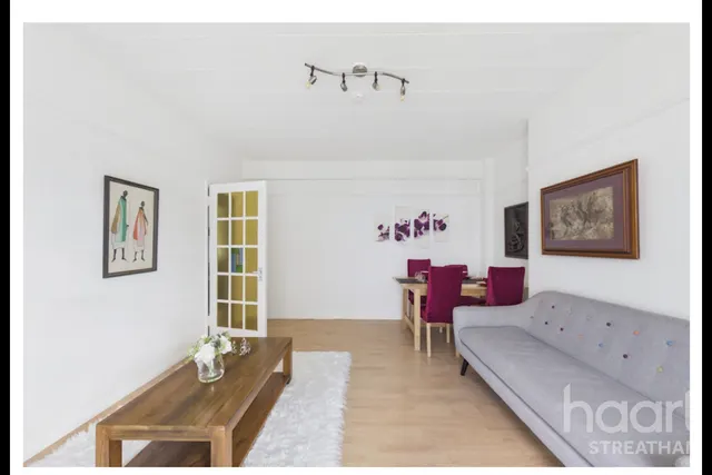 Wavertree Court Streatham Hill, SW2, photo 3