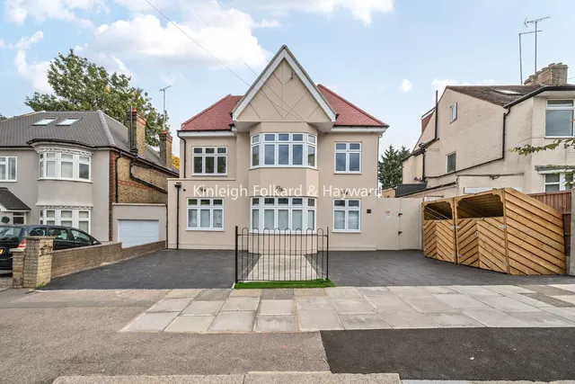 Beaconsfield Road, Friern Barnet, N11, photo 1