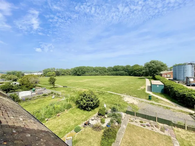 Eastbridge Road, Newhaven, photo 1
