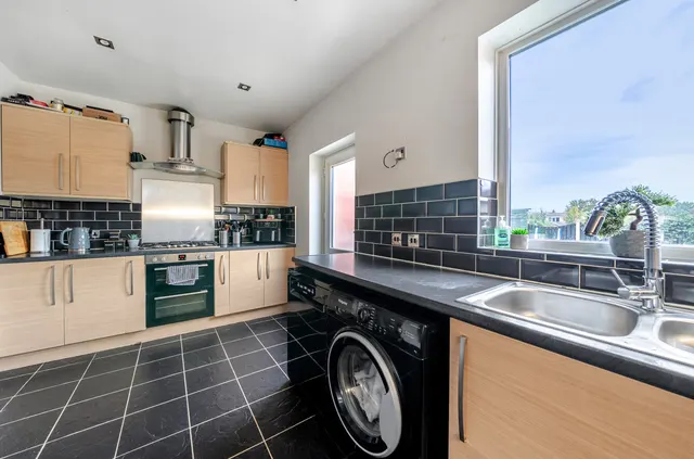 Cow Lane, Ryhill, WF4, photo 3