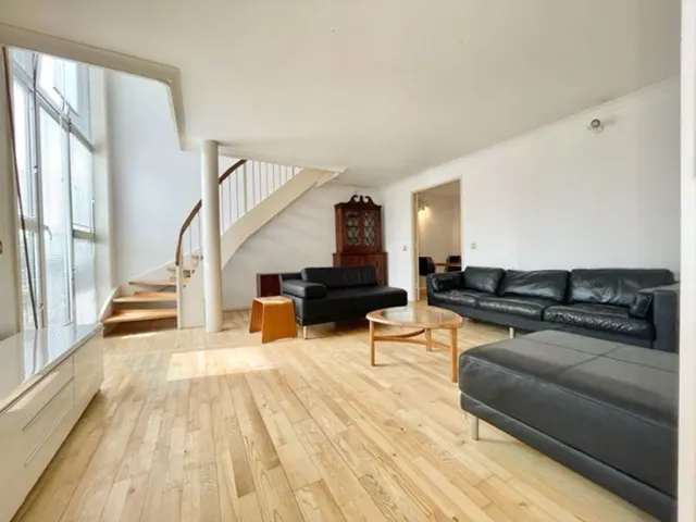 Queen Of Denmark Court, London, SE16, photo 1