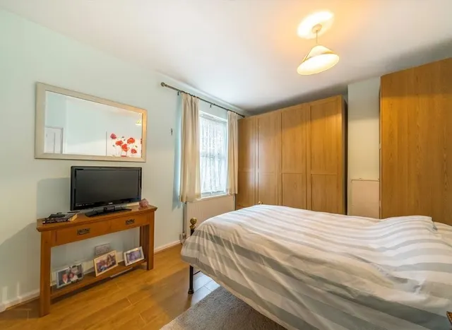 Photo 2 — Darcy Road, Streatham, SW16