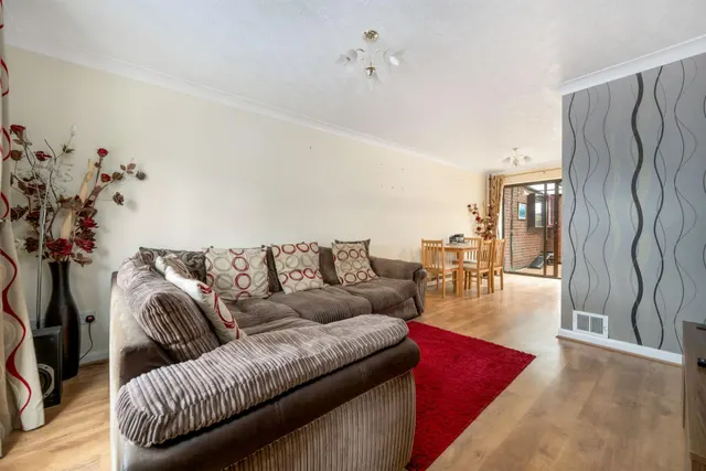 Brookside, Werrington, PE4, photo 2