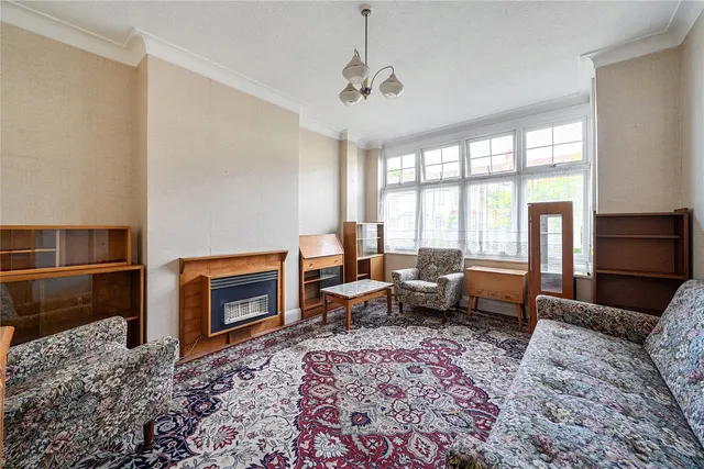Photo 3 — Abbots Way, Beckenham, BR3