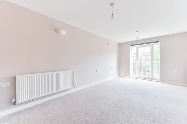 Photo 2 — Flat 35, Angel Court, 111 Addiscombe Road, Croydon