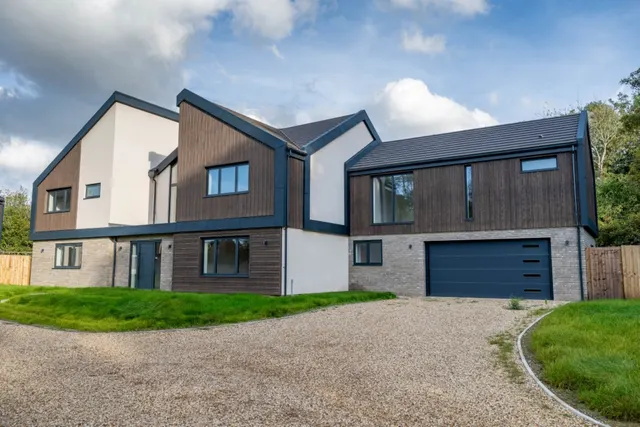 Chequers Lane, Saham Toney, photo 1