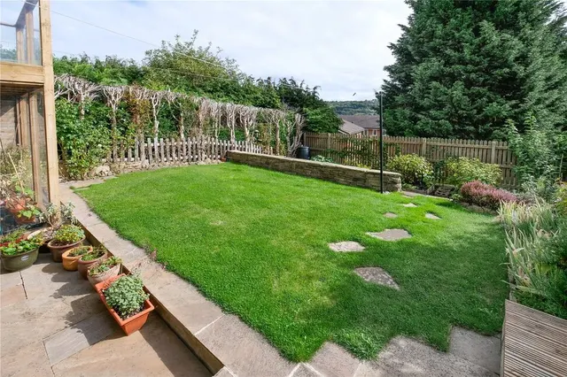 Photo 3 — Valley View, Baildon, West Yorkshire, BD17