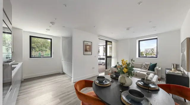 Juniper Crescent, Greenwich, SE10, photo 1