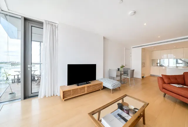 Eastfields Avenue, London, SW18 1JY, photo 1