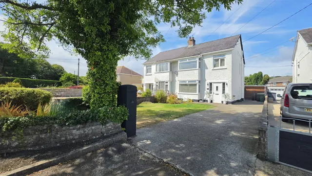 Hawthorn Drive, Coychurch, Bridgend, CF35 5ER, photo 1