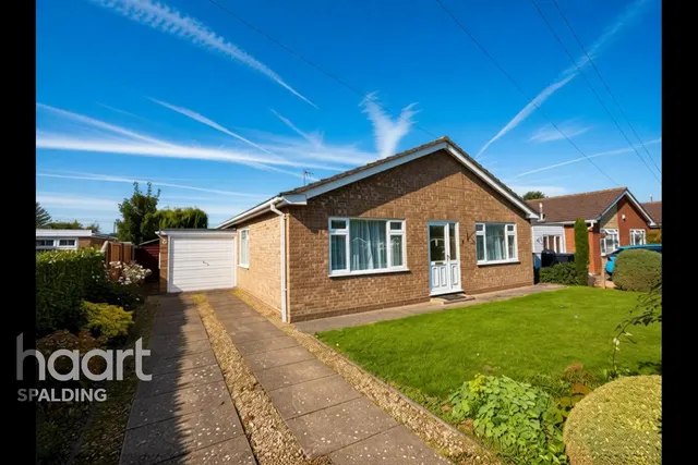 Littlebury Gardens, Holbeach, PE12, photo 2