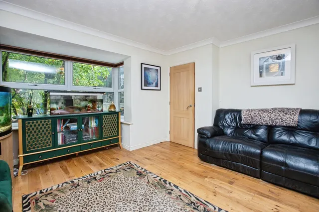 Redcar Close, Mansfield, NG18, photo 3