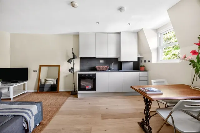 Photo 2 — Elsham Road, London