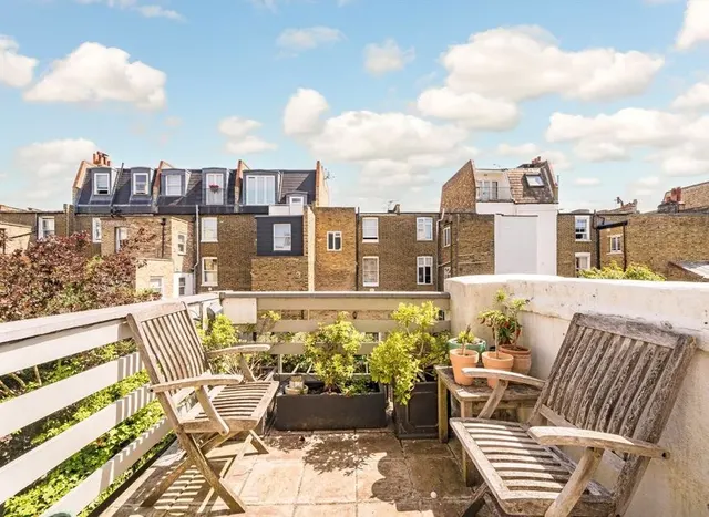 Photo 3 — Oxberry Avenue, Fulham, SW6