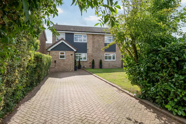 Baldock Road, Stotfold, Hitchin, SG5 4PB, photo 1