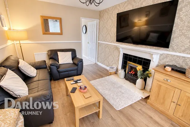 Glenrise Close, Cardiff, photo 3