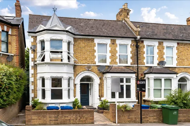 Photo 2 — Barry Road, SE22