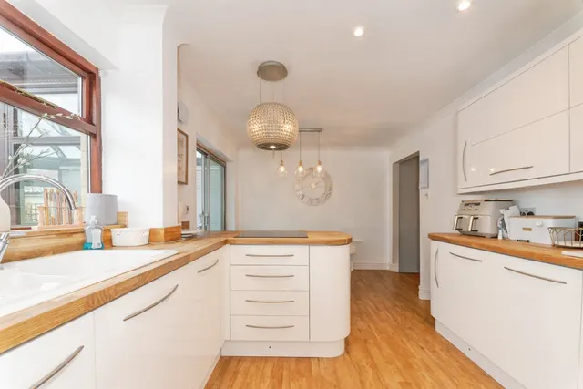 Nyland Road, Swindon, SN3, photo 3