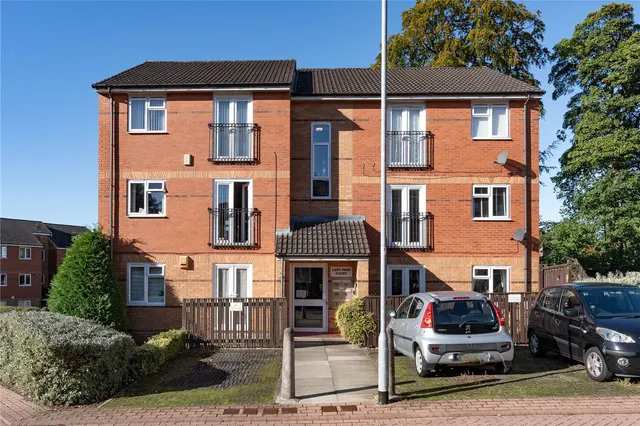 Lady Park Court, Leeds, LS17, photo 1