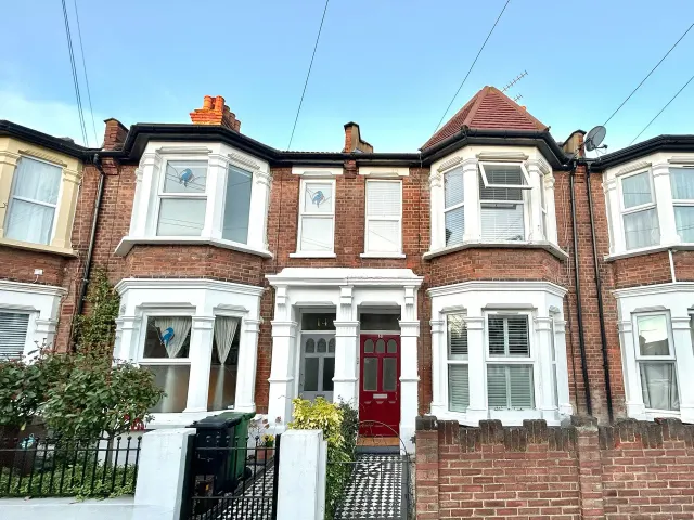 Leasowes Road, Leyton, E10, photo 1