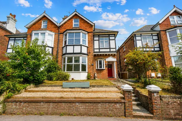 Amherst Road, Bexhill-On-Sea, photo 1