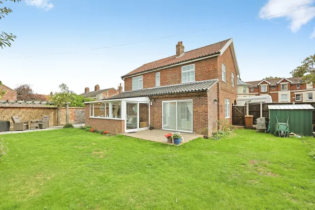 Photo 2 — Olney Road, DEREHAM