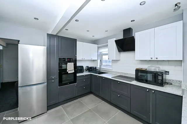 Hollydale Road, Nottingham, NG3, photo 2