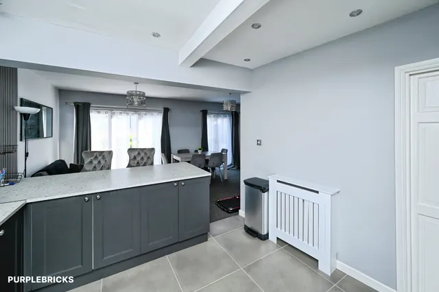 Hollydale Road, Nottingham, NG3, photo 3