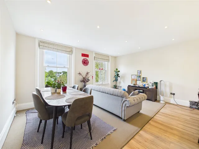 Rosslyn Road, East Twickenham, TW1, photo 2