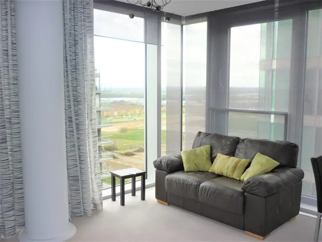 Photo 3 — Brooklyn House, Milton Keynes, 31 Rillaton Walk, MK9 2BN