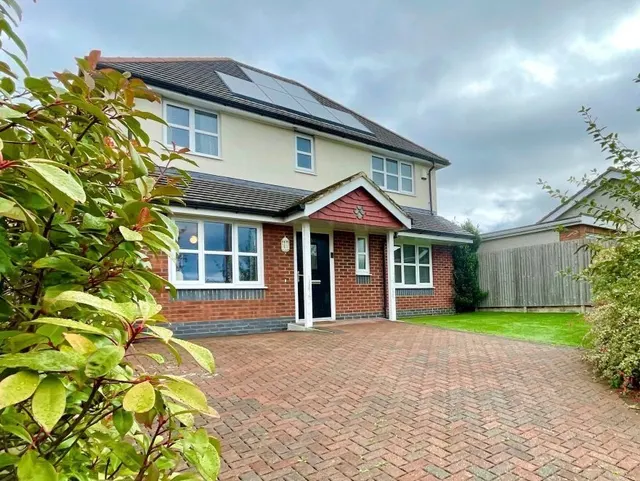 Narrow Lane, Llandudno Junction, LL31, photo 1