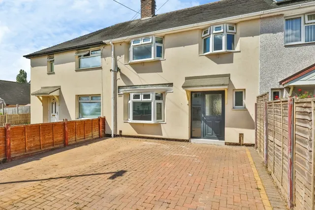 Bransdale Road, Clifton, Nottingham, NG11, photo 1