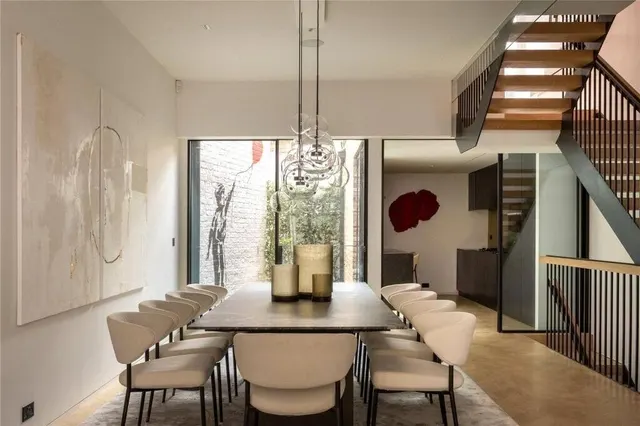 Berkeley Gardens, London, W8, photo 1