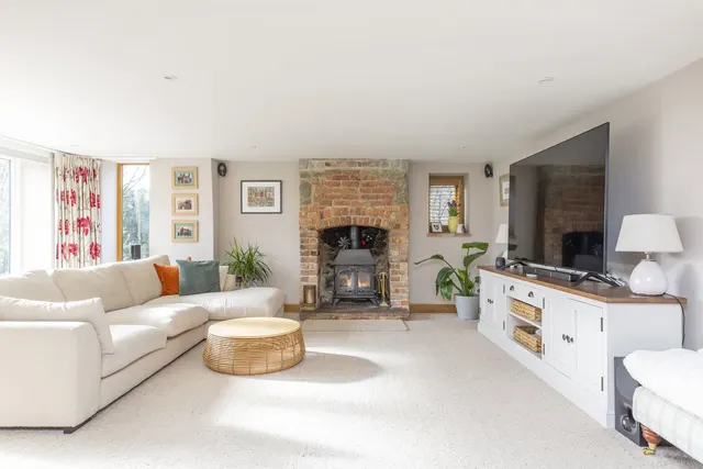 Elm Hill, Motcombe, SP7, photo 3