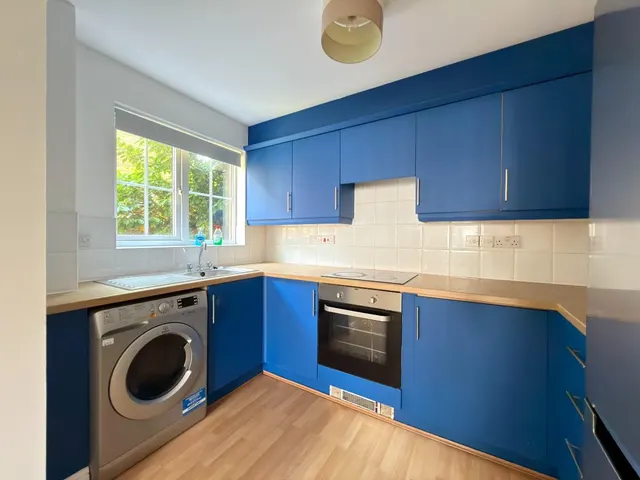 Chelsfield Grove, Chorlton, M21, photo 3