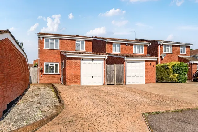Elmbourne Drive, DA17, photo 1