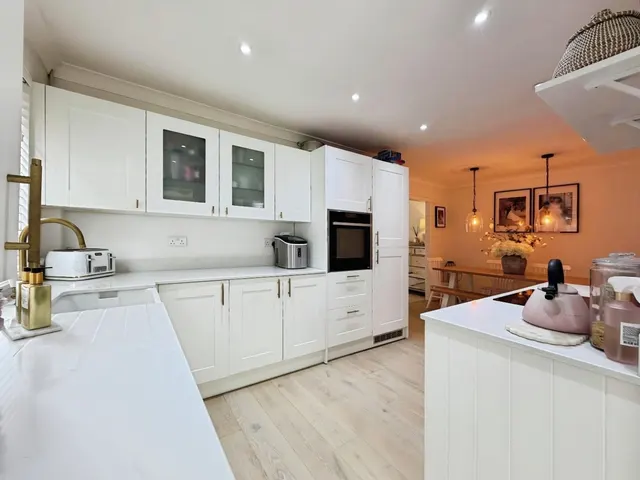 Ethelburga Drive, Lyminge, CT18, photo 3