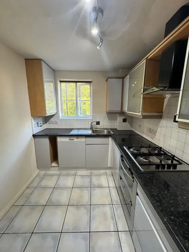 Photo 2 — Chambers Walk, Stanmore HA7 4FN