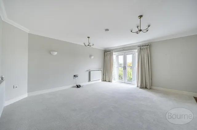Essex Drive, Cranleigh, GU6, photo 2