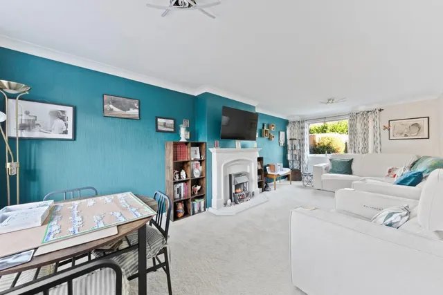 Hall Close, Boston Spa, LS23, photo 3