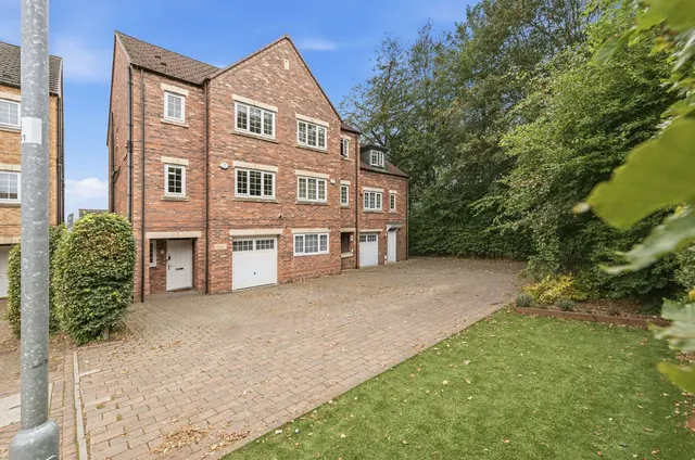 Lime Drive, Leeds, LS14 6GR, photo 1