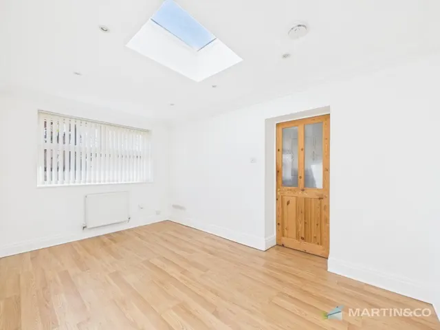 Photo 2 — Clifton Drive North, St Annes, FY8
