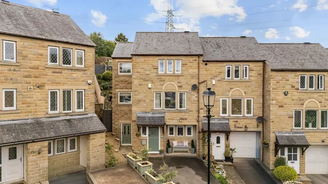 Shibden Garth, Shibden, photo 1
