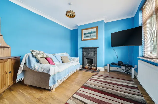 Photo 2 — Wentworth Road, Barnet, EN5 4NZ