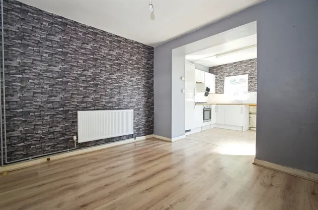 Newcastle Hill Bridgend, CF31, photo 2