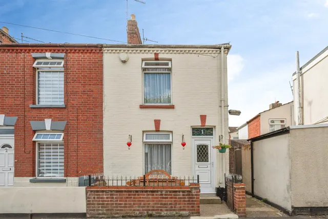 Estcourt Road, GREAT YARMOUTH, photo 1